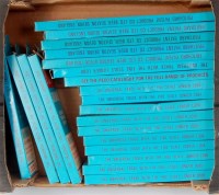 Lot 701 - 22 Peco Streamline code 100 Electrofrog points...