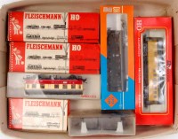 Lot 709 - Boxed H0 continental Rivarossi 2993 coach...