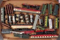 Lot 711 - Tray containing 3 steam, 3 diesel, 1 electric...