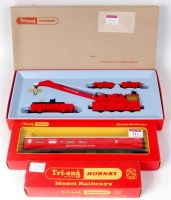 Lot 717 - Triang Hornby R334 olive green track cleaning...