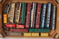 Lot 729 - Small quantity of Triang Hornby items...