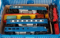 Lot 769 - Triang 3 car Blue Pullman, missing glazing...