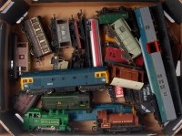 Lot 772 - Quantity of Triang Super 4 track and points,...