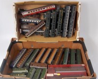 Lot 787 - 2 trays containing approx 34 Continental...