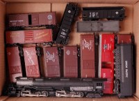 Lot 826 - Tray containing Rivarossi Union Pacific 'Big...