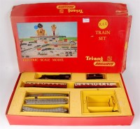 Lot 850 - A Triang RAX train set containing black...