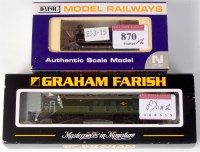 Lot 870 - Graham Farish by Bachmann 372-977 BR two tone...