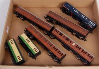 Lot 923 - Rake of Gresley teak suburban coaches, brake...