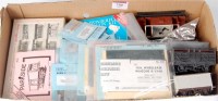 Lot 750 - Various makes wagon kits, Peco Parkside,...