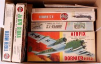 Lot 1518 - Airfix, 1/72nd and 54mm plastic military...
