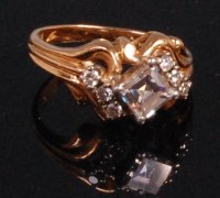 Lot 903 - A modern 18ct gold diamond set ladies fancy...