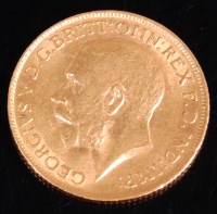 Lot 123 - Great Britain, 1913 gold full sovereign,...