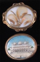 Lot 184 - A late 19th century pinchbeck mounted oval...