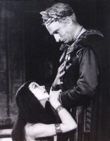 Lot 75 - Angus McBean - Vivien Leigh and Laurence...