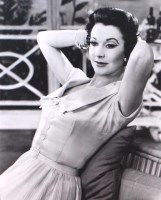 Lot 101 - Angus McBean - Vivien Leigh as Lady Alexandra...