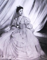 Lot 103 - Angus McBean - Vivien Leigh as Viola in...