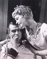Lot 86 - Angus McBean - Vivien Leigh with Laurence...