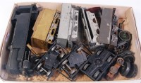 Lot 396 - A tray of assorted 0 gauge spare parts...