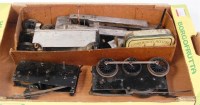 Lot 398 - A tray containing a Bassett Lowke clockwork 6...
