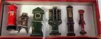 Lot 499 - A Leeds Model Company boxed set of 6 station...