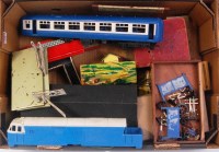 Lot 531 - A Tri-ang Big Big train Hymek diesel body...