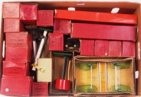 Lot 533 - A large box containing an assortment of mainly...
