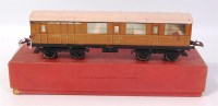 Lot 540 - A Hornby 1937-41 LNER No. 2 corridor coach...
