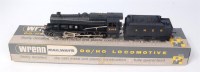 Lot 633 - A Wrenn W2240 LNER black class 8F engine and...