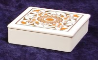 Lot 21 - A 1930s Carltonware square section box and...
