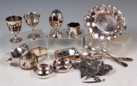 Lot 199 - A collection of Iraqi silver and Niello...
