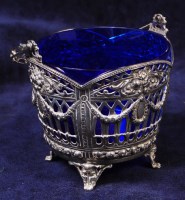 Lot 190 - A late 19th century Continental silver bonbon...