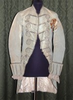 Lot 619 - A George III gentlemens silk three-piece suit,...