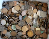 Lot 2211 - Mixed lot of Victorian and later pennies and...