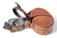 Lot 1367 - A WW I Verners Pattern mk IV prismatic compass,...