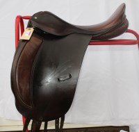 Lot 23 - Saddle Kiln dressage havana 17½'' 3 fit medium...