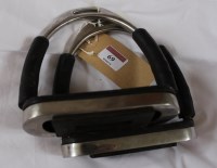 Lot 69 - Sprenger Style bendy stirrup irons 5''