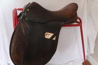 Lot 88 - Saddle Jeffrys GP havana 17'' medium fit S/H