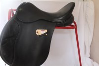Lot 92 - Saddle Ideal GP black 19'' narrow S/H