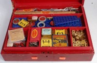 Lot 164 - Meccano 1930's No 2 storage box containing...