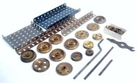 Lot 168 - Small selection of 1908-1910 Meccano parts,...