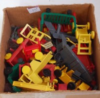 Lot 448 - Collection of station accessories including...
