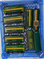 Lot 480 - Marx USA coaches; 5 green Pullmans (including...