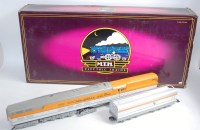 Lot 500 - MTH 3-rail Chesapeake and Ohio grey/orange...