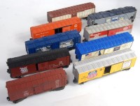 Lot 505 - 2 trays containing 20 Lionel box cars various...