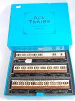 Lot 510 - Ace Trains LNWR 3 coach set (M-BM)