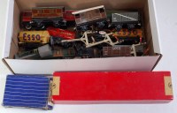 Lot 679 - Mixed delve, Hornby Dublo Barnstaple engine...
