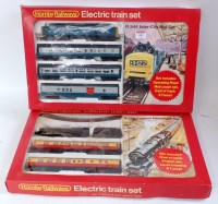 Lot 683 - A Hornby R543 Express Passenger train set,...