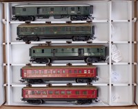 Lot 690 - 5 Marklin late 1950s/early 1960s SBB luggage...