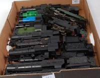 Lot 697 - Tray containing 15 mixed makes locos, all for...
