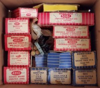 Lot 759 - Various Hornby Dublo items, eleven assorted...